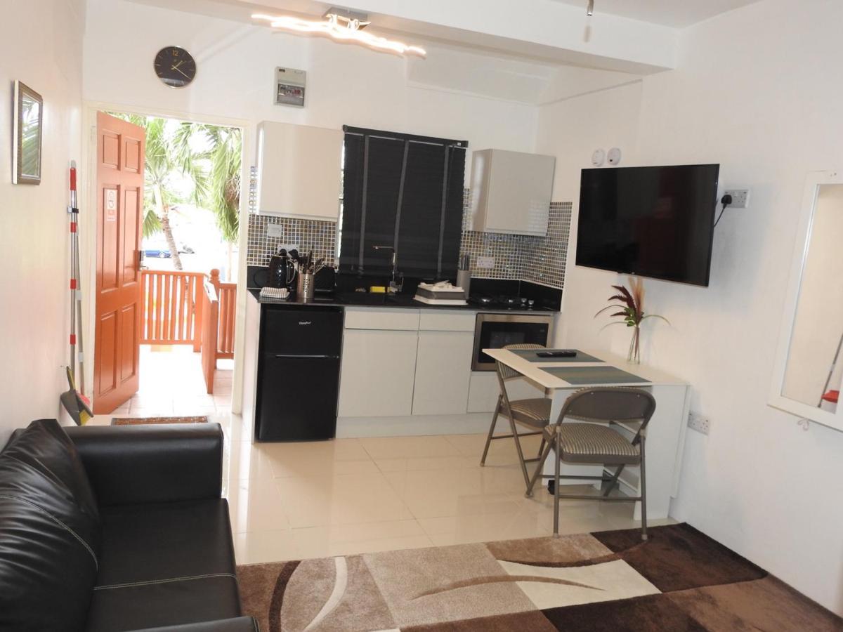 Belview Apartments Belmont Extérieur photo